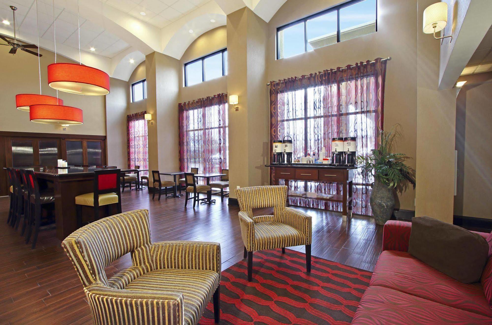 Hampton Inn & Suites Columbus Hilliard Exteriör bild