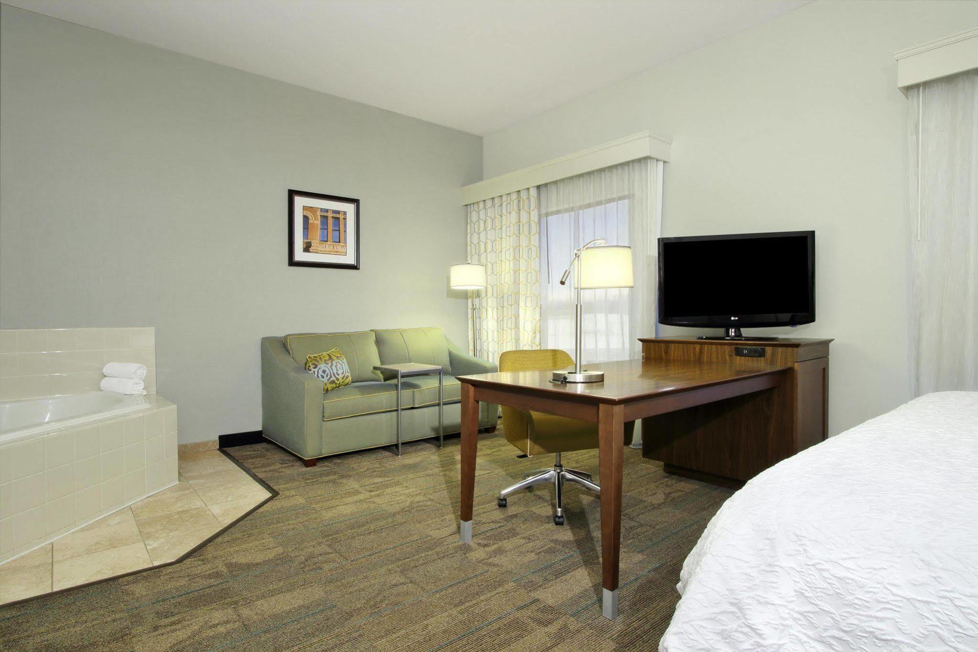 Hampton Inn & Suites Columbus Hilliard Exteriör bild